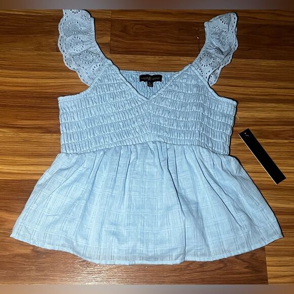 Almost Famous Eyelet Flutter-Sleeve Smocked babydoll Top Size L Light Blue - Picture 1 of 6